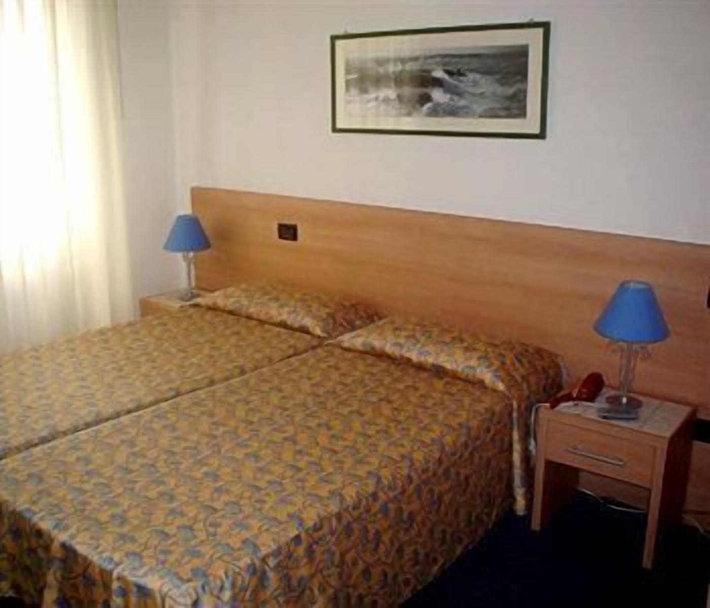 double room | in-room safe, rollaway beds, free wifi, bed sheets