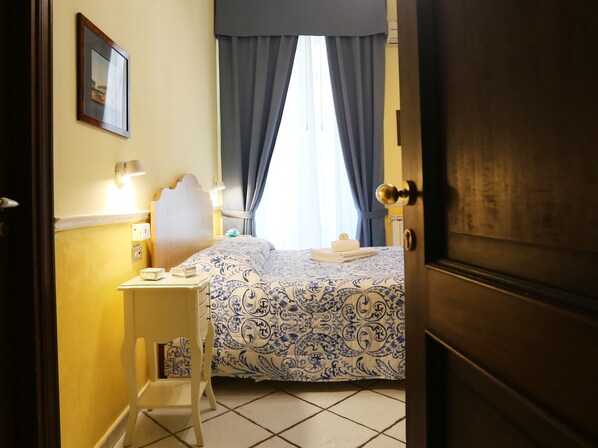 ห้องดับเบิล | เครื่องนอนระดับพรีเมียม, ผ้านวมขนเป็ด, ห้องพักตกแต่งอย่างมีเอกลักษณ์