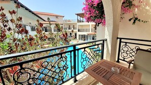 Double or Twin Room | Terrace/patio - Little Inn (Faistos)