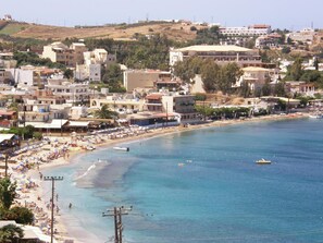 Beach nearby - Scala Hotel Apartments (Malevizi)