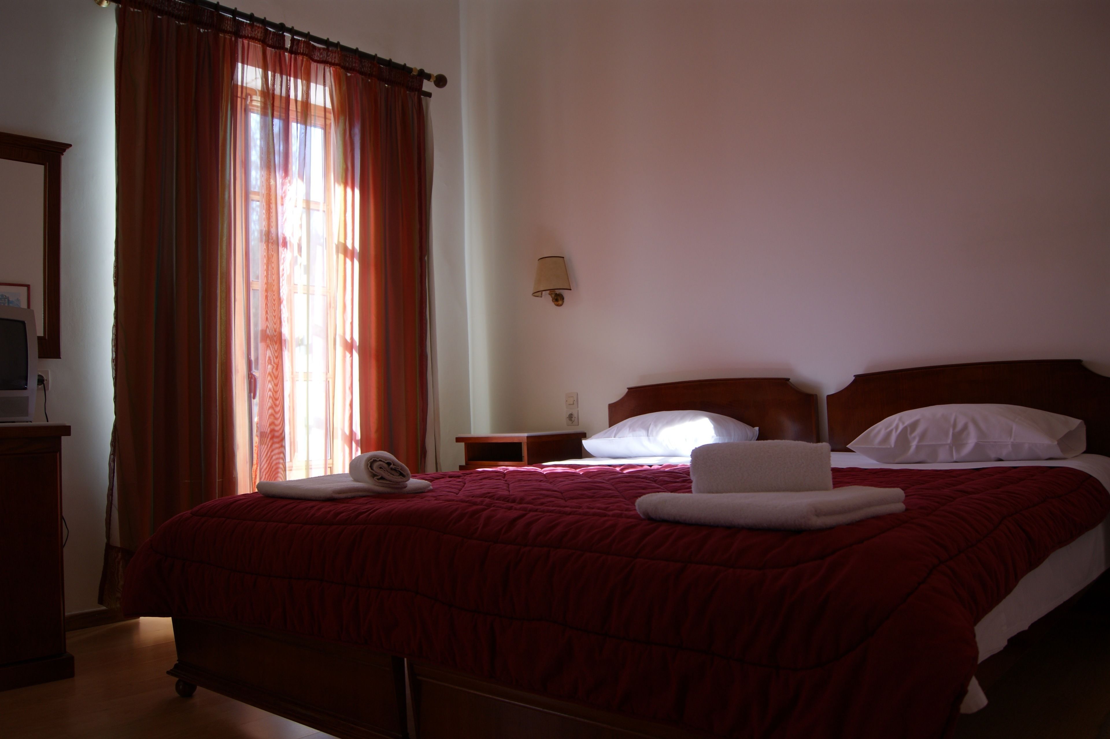 minibar, in-room safe, desk, free cots/infant beds