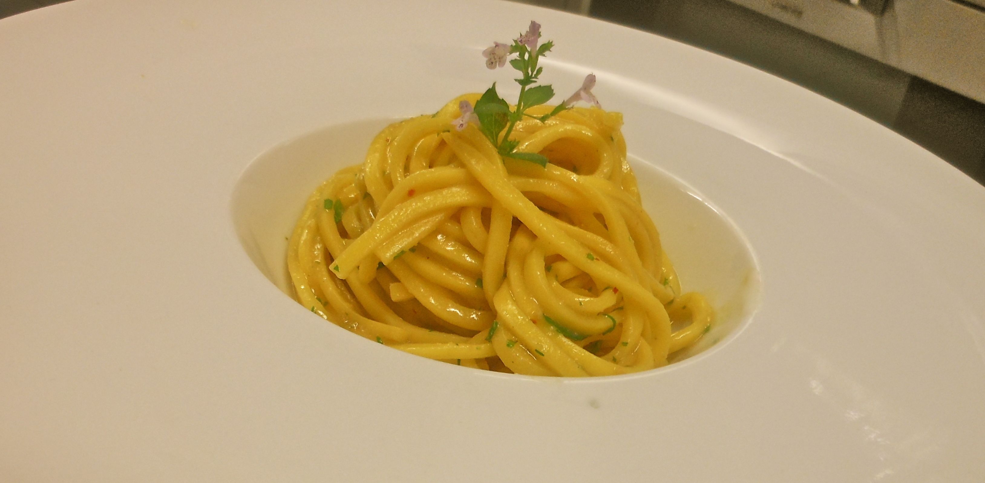 餐飲