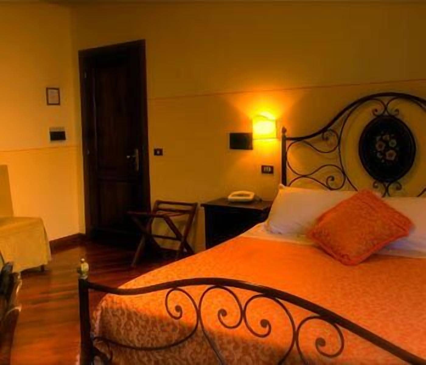 standard room | 1 bedroom, frette italian sheets, premium bedding, down duvets