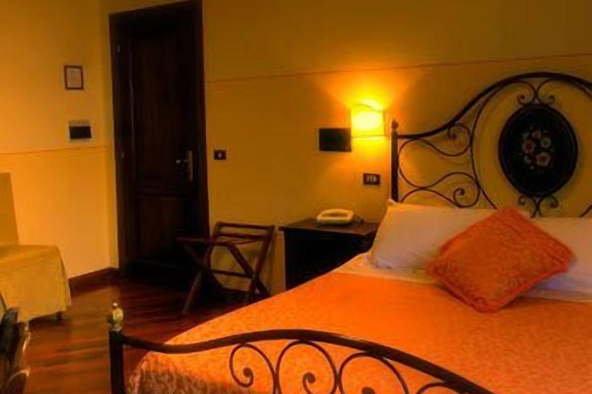 standard room | 1 bedroom, frette italian sheets, premium bedding, down duvets