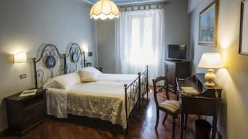 Frette Italian sheets, premium bedding, down duvets, pillow-top beds