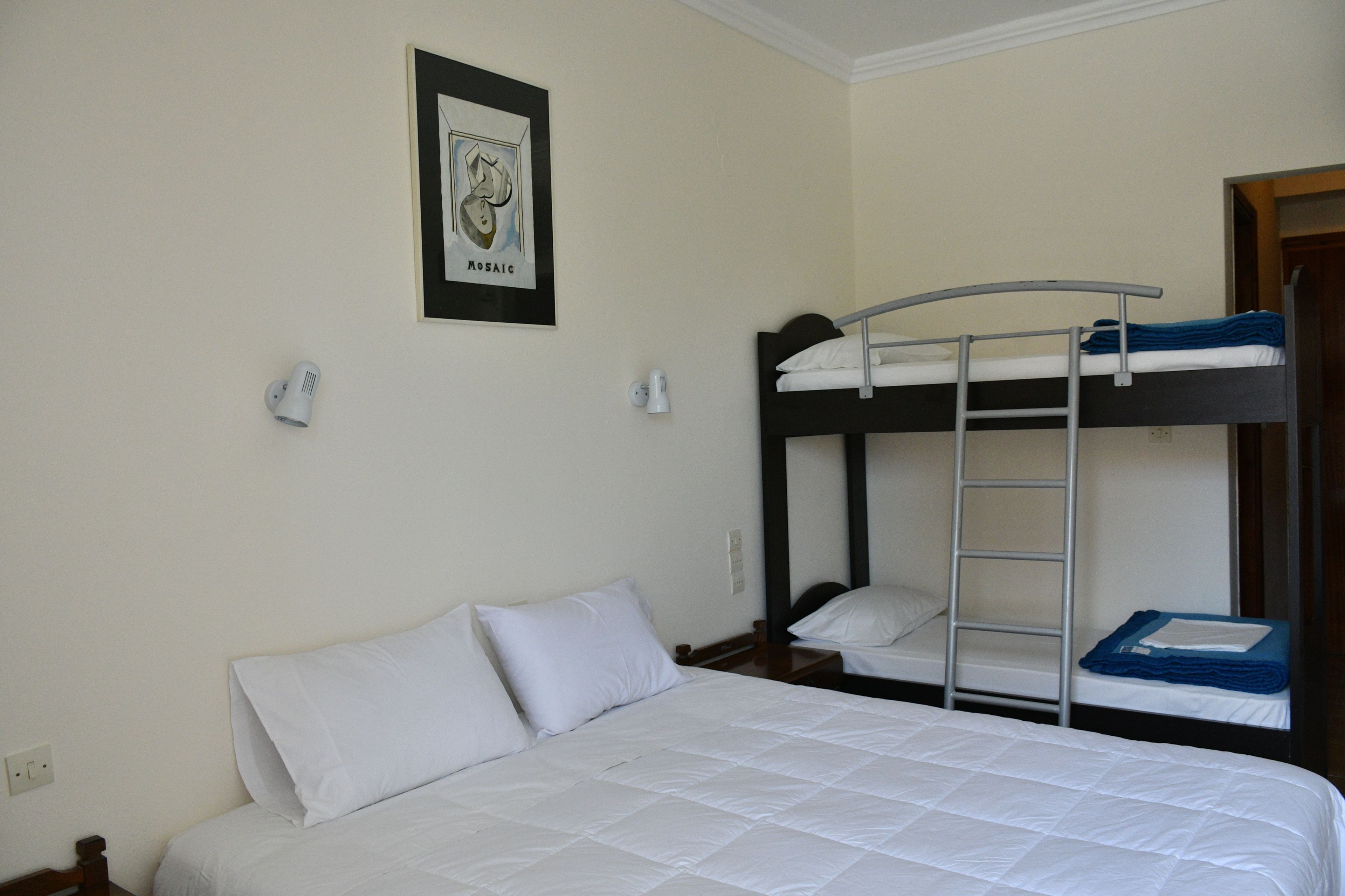 family room | 1 bedroom, premium bedding, soundproofing, iron/ironing board