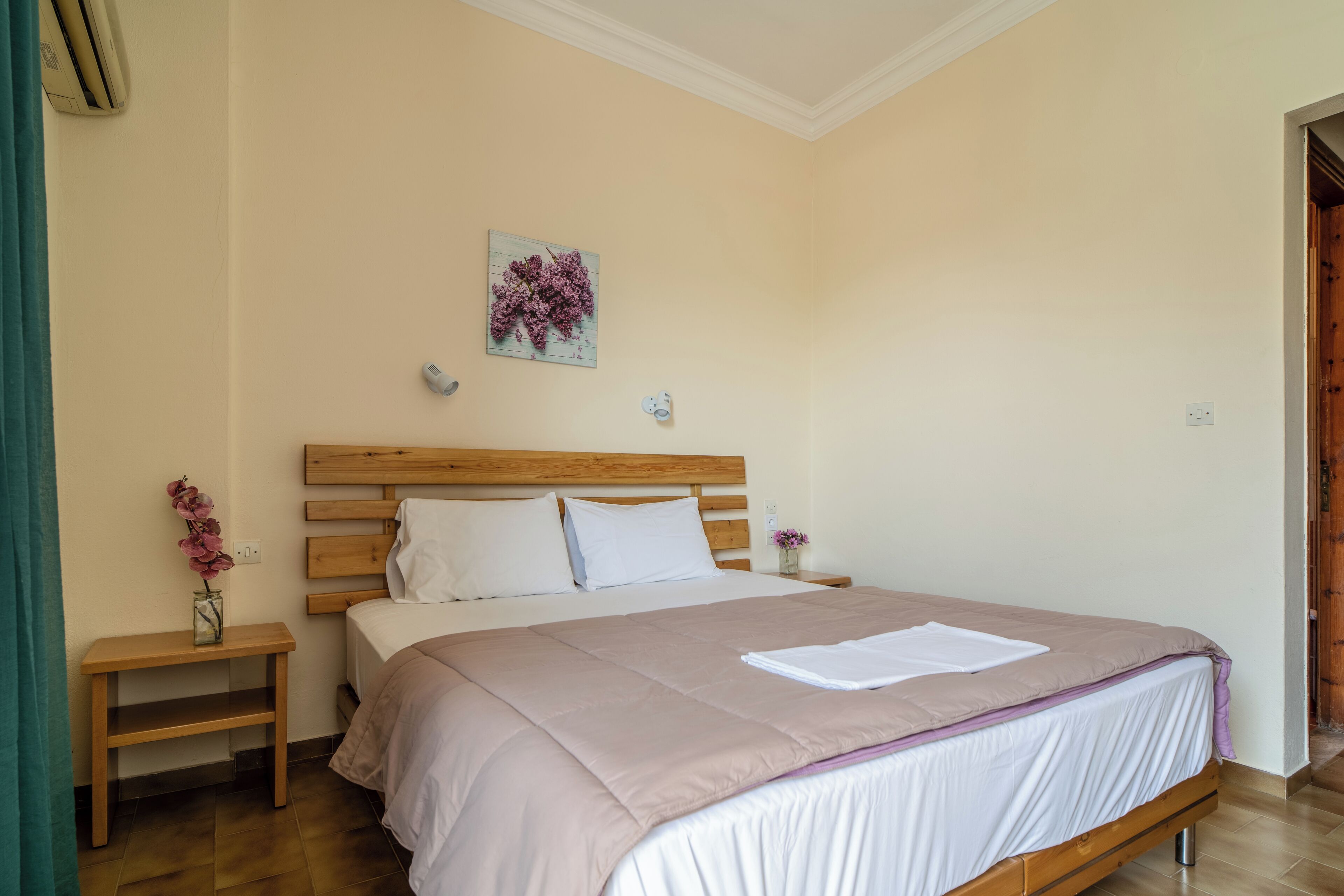 1 bedroom, premium bedding, soundproofing, iron/ironing board