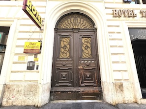 Exterior - Hotel Moscatello (Rome)