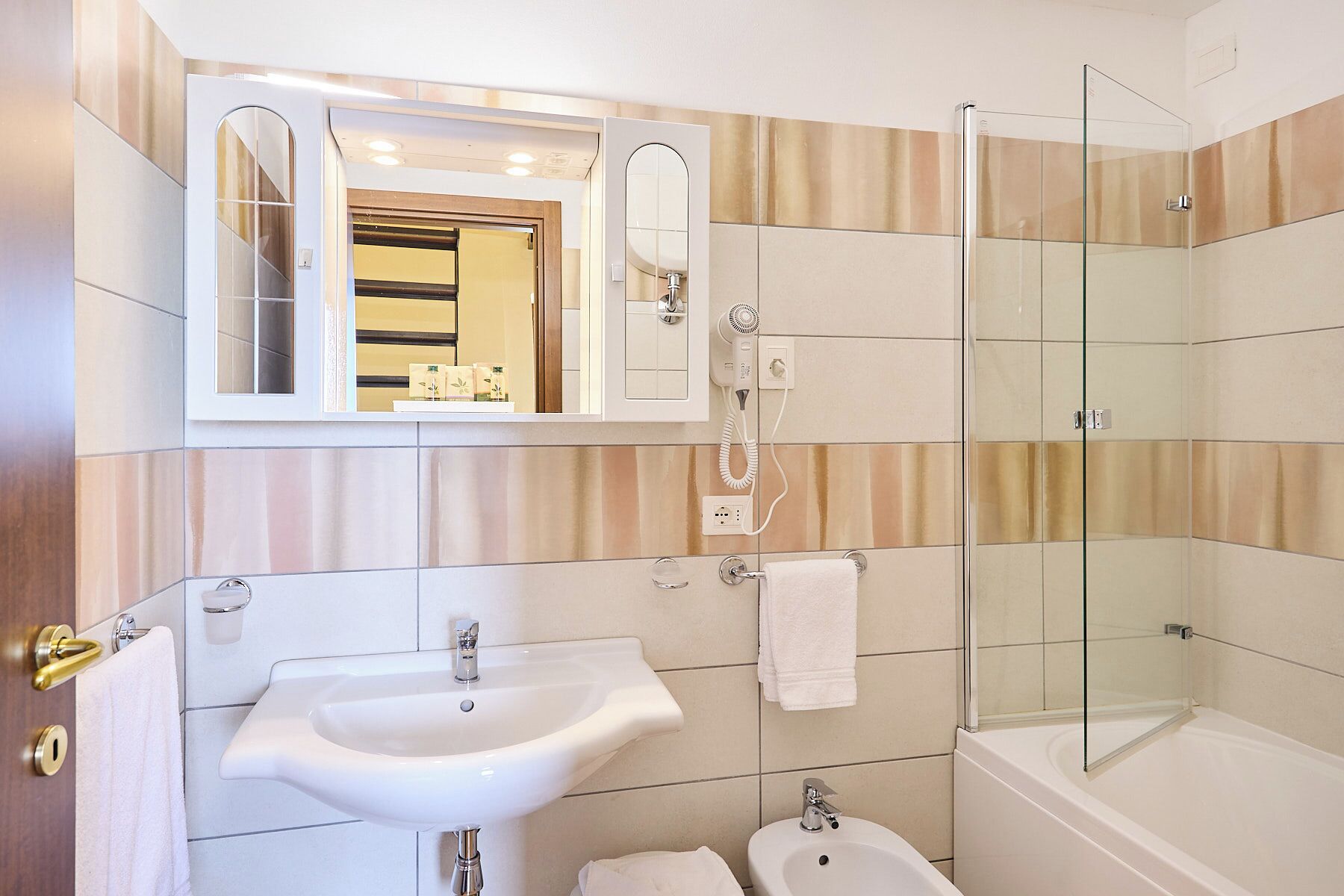 classic double or twin room | bathroom | shower, free toiletries, hair dryer, slippers