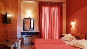 In-room safe, cribs (surcharge), WiFi (free), bed sheets