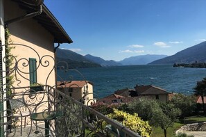 Habitación con 1 cama matrimonial o 2 individuales, balcón | Vista del balcón