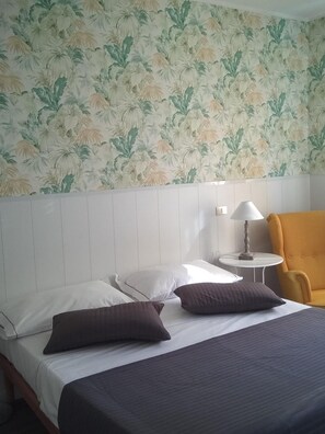 Coffres-forts dans les chambres, bureau