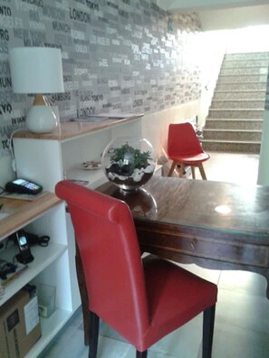 Reception - Hotel Malta (Milan)