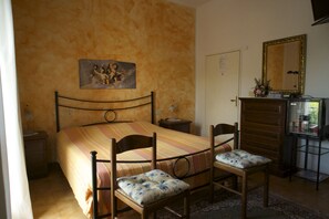 Desk, cots/infant beds, rollaway beds, free WiFi