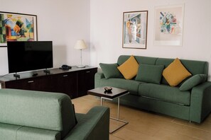 Apartment, 1 Bedroom (4 people) | Living room | LCD TV - Residence Carlton (Ferrara)