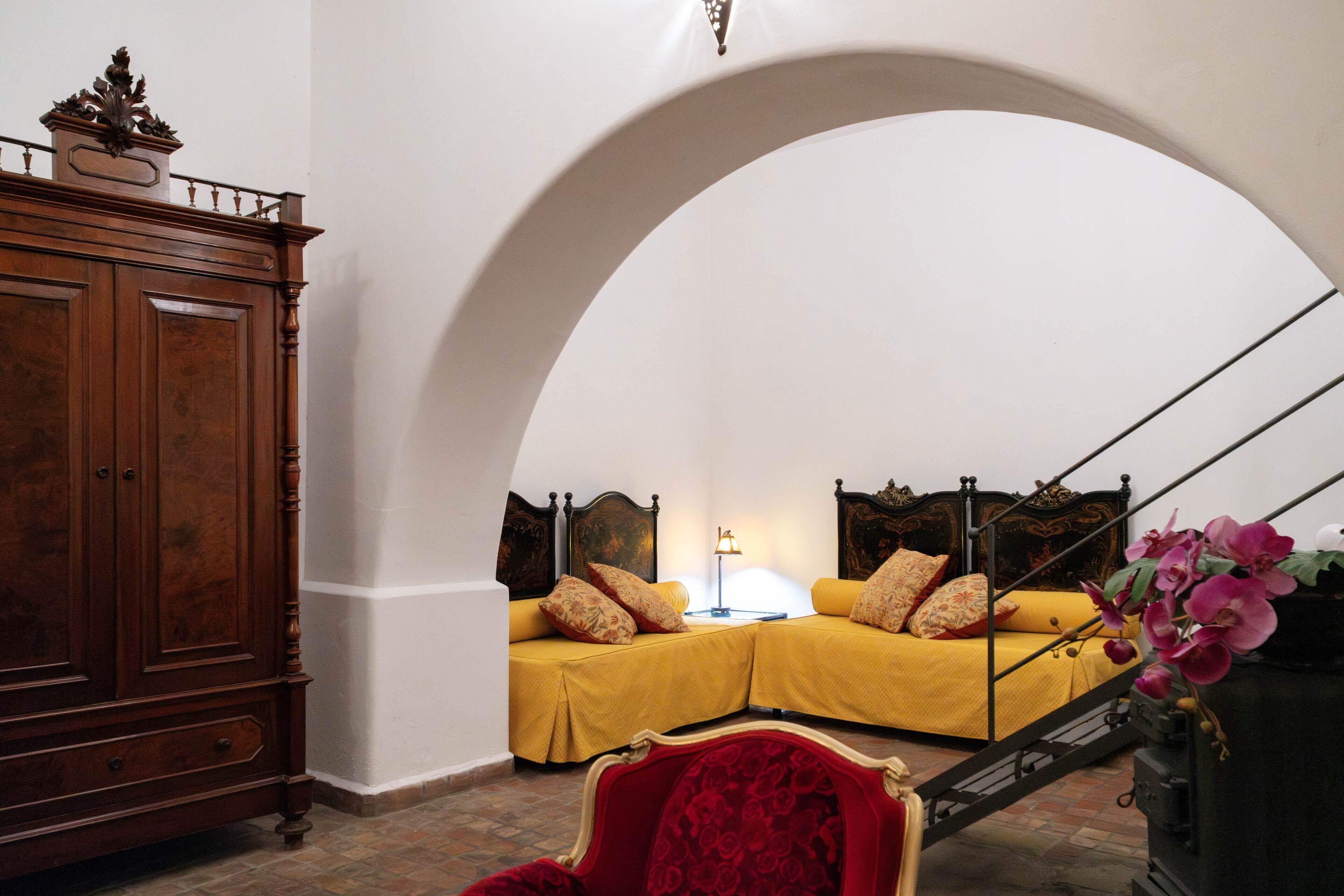 Quarto casal | Roupas de cama premium, edredons de pluma, frigobar, cofres nos quartos