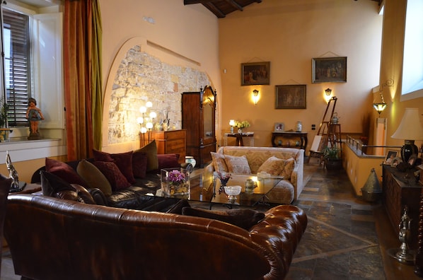 Interior - Ai Cartari (Palermo)