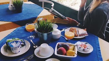 Sarapan prasmanan