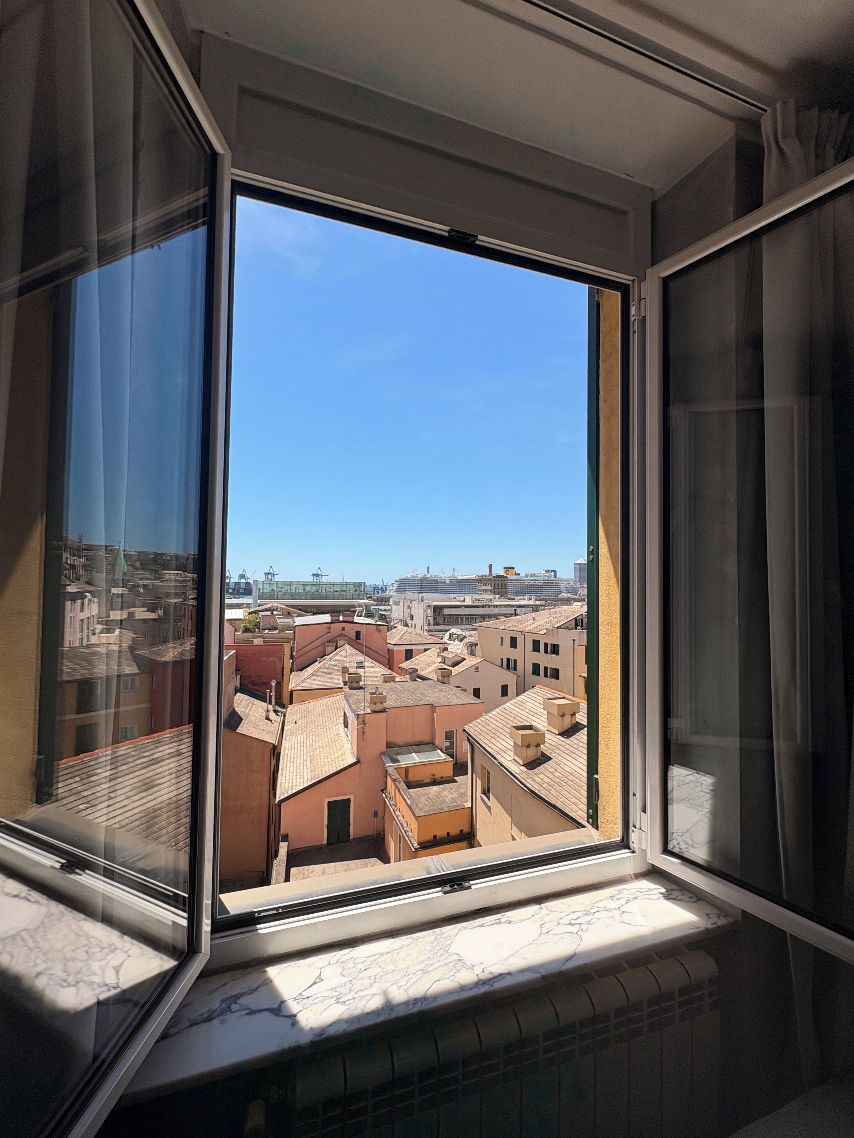 Vue sur la ville depuis l’hébergement