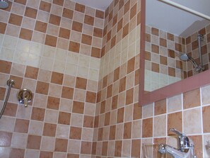 Hair dryer, towels - Hotel Texas (Rome)
