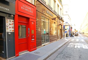 Exterior - Hôtel Louvre Richelieu (Paris)