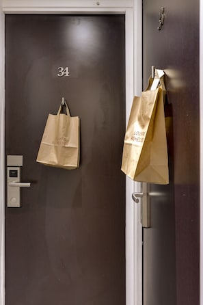 Daily self-serve breakfast (EUR 9.50 per person)