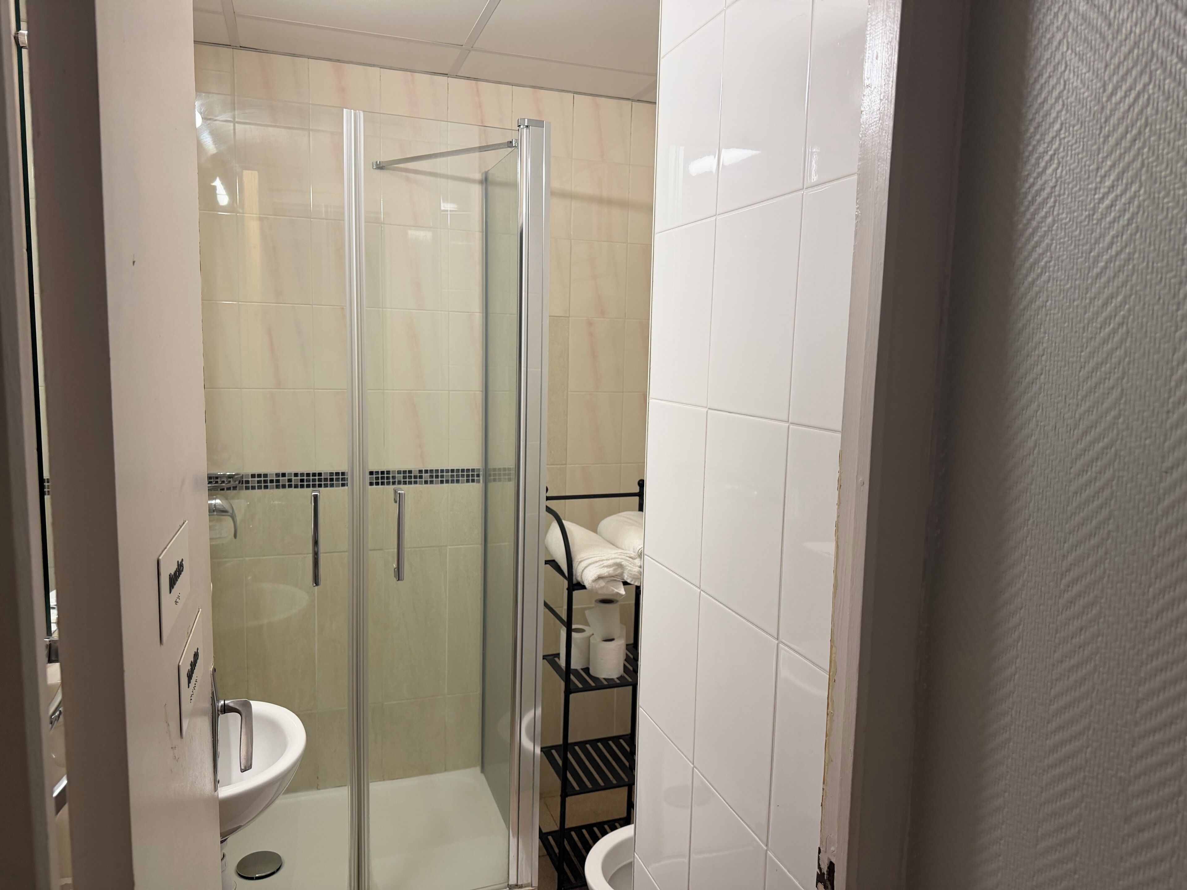 Photo - Hôtel Jarry Confort