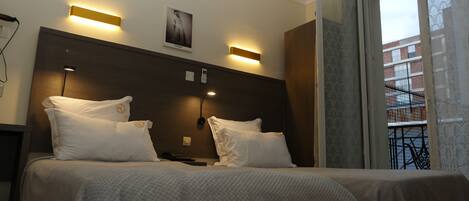 Standard Twin Room, 1 Bedroom | In-room safe, desk, laptop workspace, free WiFi