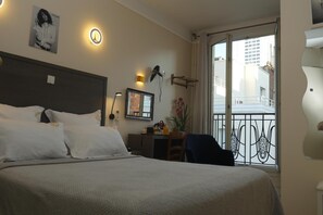 In-room safe, desk, laptop workspace, free WiFi - Novex (Paris)