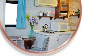 Apartment (3 pax-Third Floor) | Private kitchenette | Fridge, microwave, coffee/tea maker, toaster