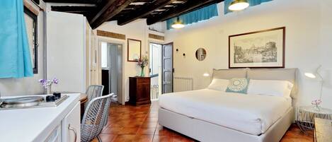 Appartement (3 pax-Third Floor) | Fer et planche à repasser, lits bébé (en supplément), Wi-Fi gratuit