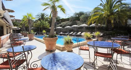 Hotel La Bastide De Valbonne