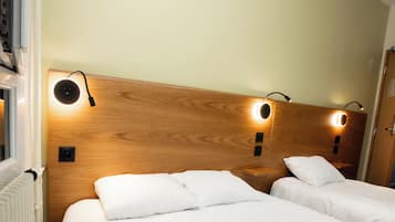 Triple Room | Soundproofing, free WiFi, bed sheets