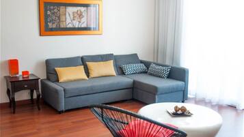 Family Penthouse, 2 Bedrooms, Kitchenette, Tower (5 pax) | 1 bedroom, Select Comfort beds, minibar, individually decorated