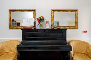 Interior - Villa Casanova (Venice)