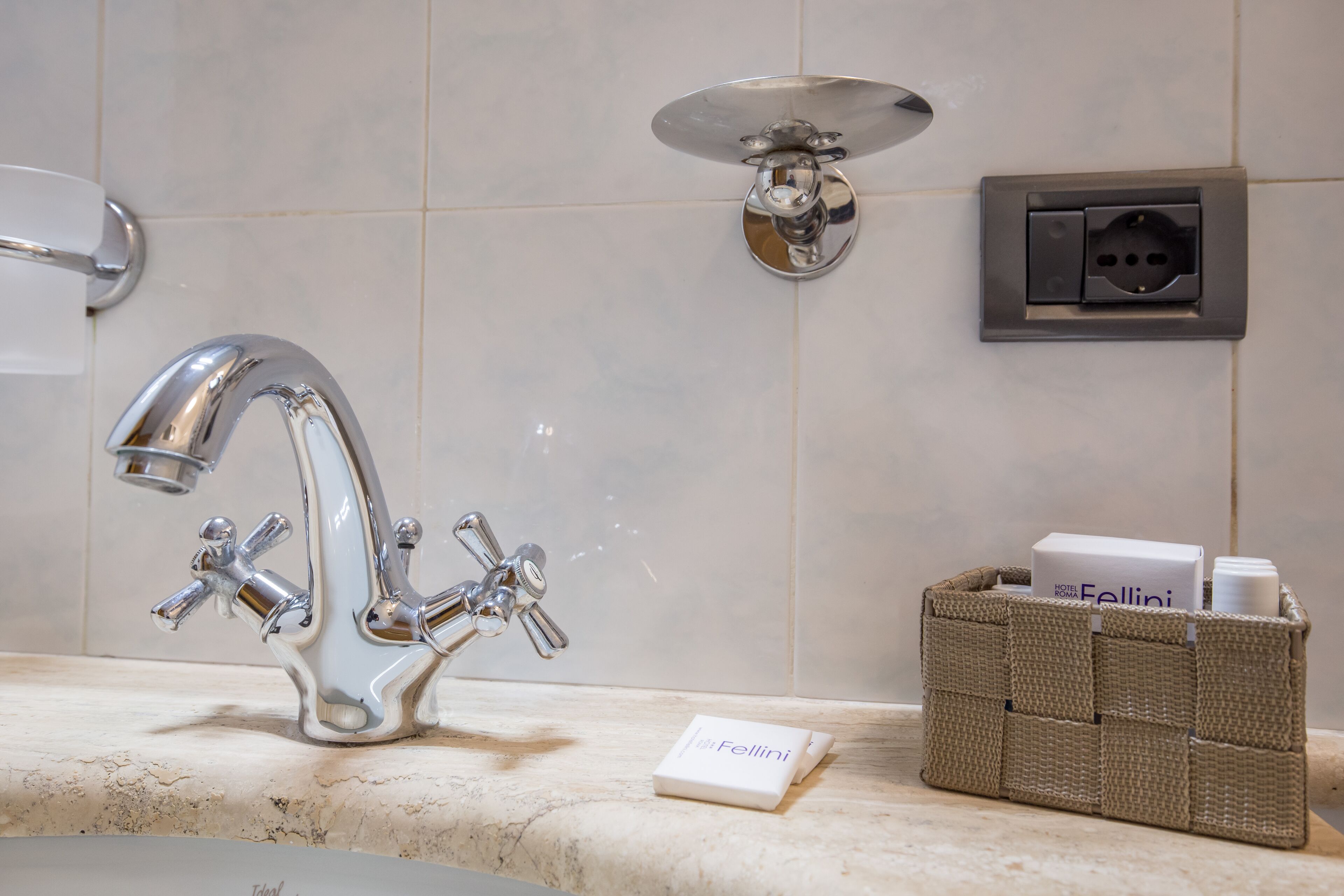 triple room | bathroom sink