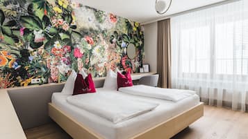 Hypo-allergenic bedding, in-room safe, individually decorated