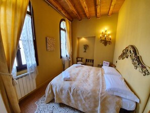 1 habitación, sábanas de algodón egipcio y cubrecamas 