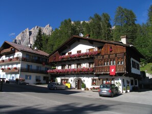 Fachada del alojamiento