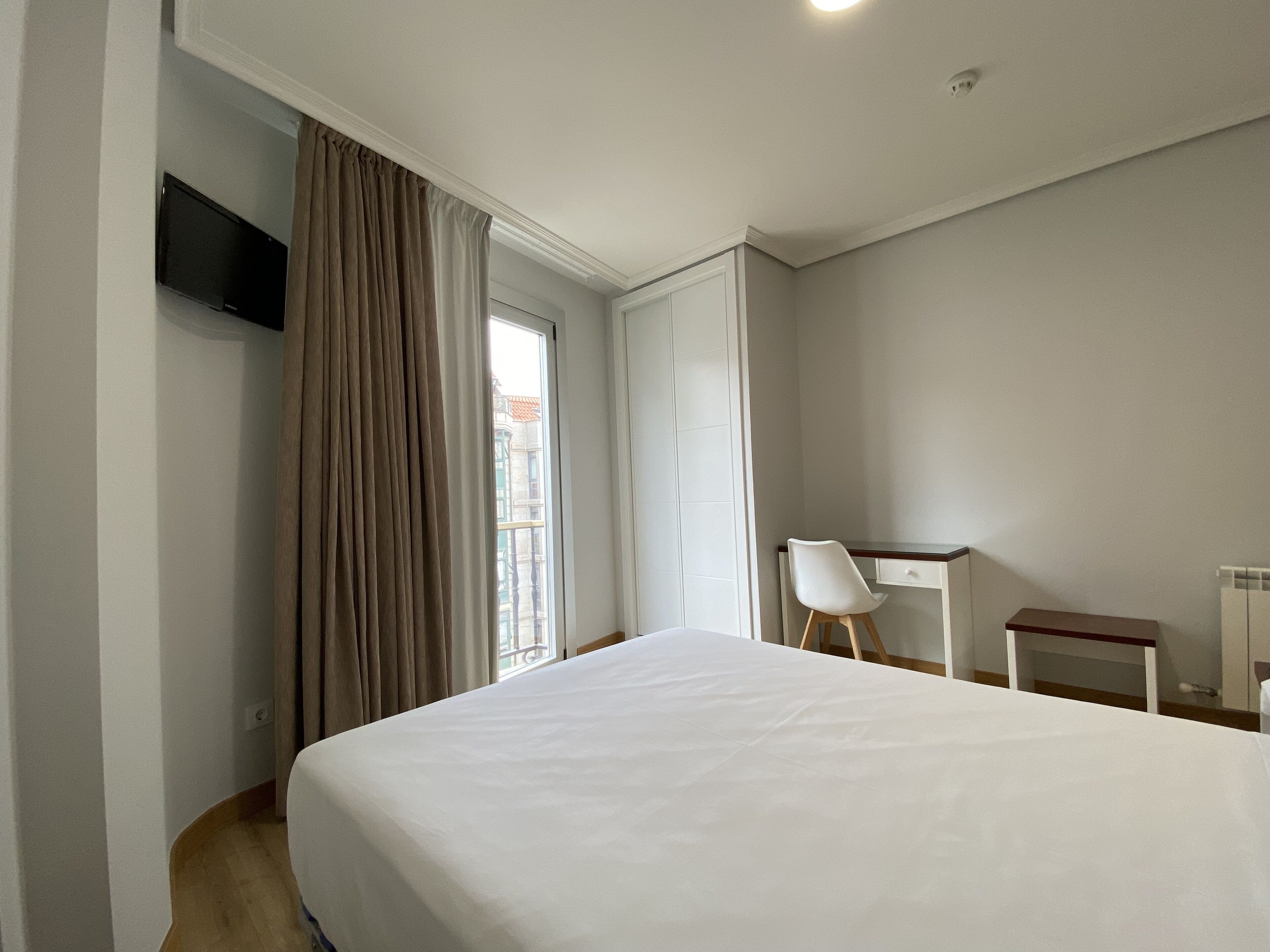 1 bedroom, desk, laptop workspace, blackout curtains