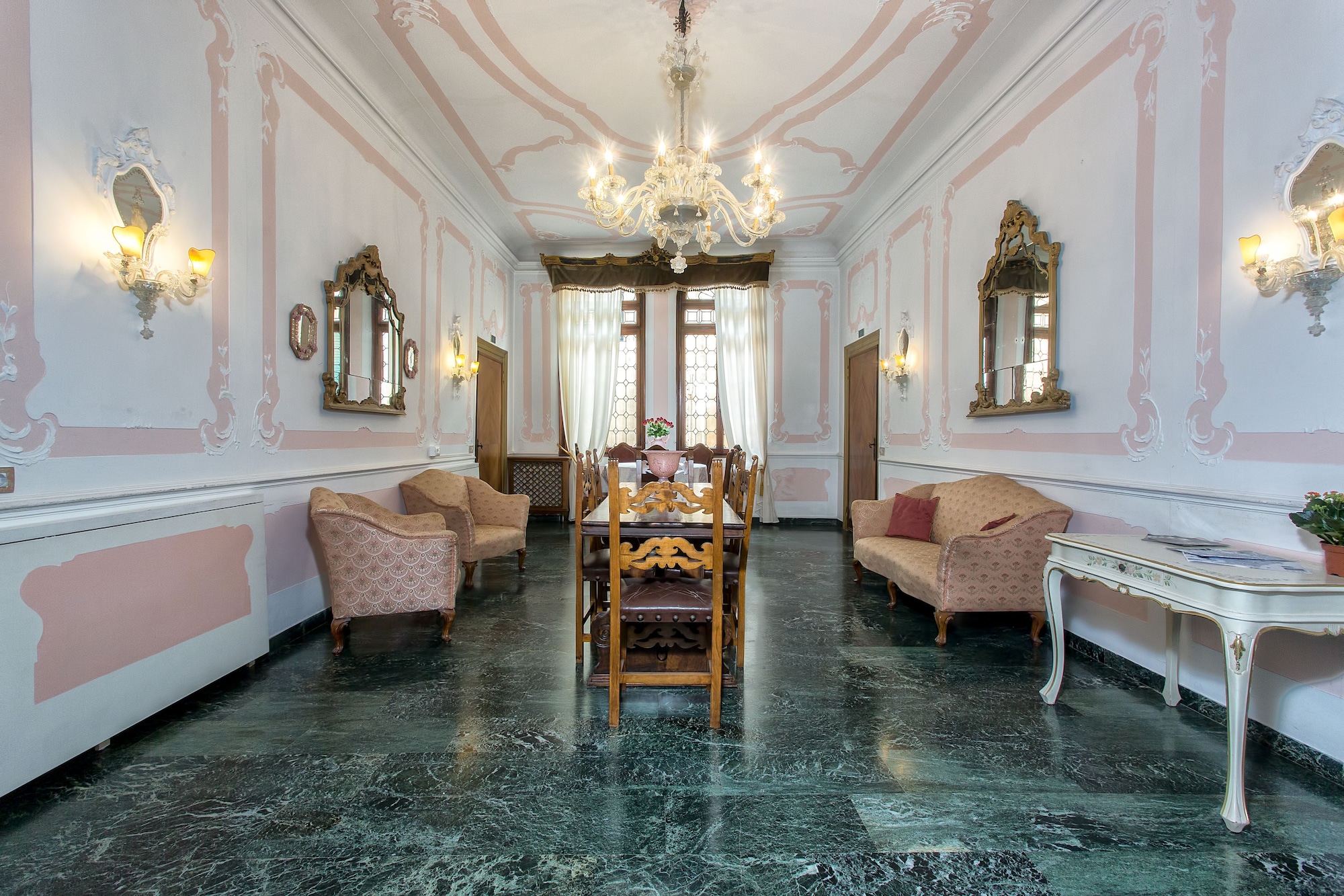 2 Star Hotels
