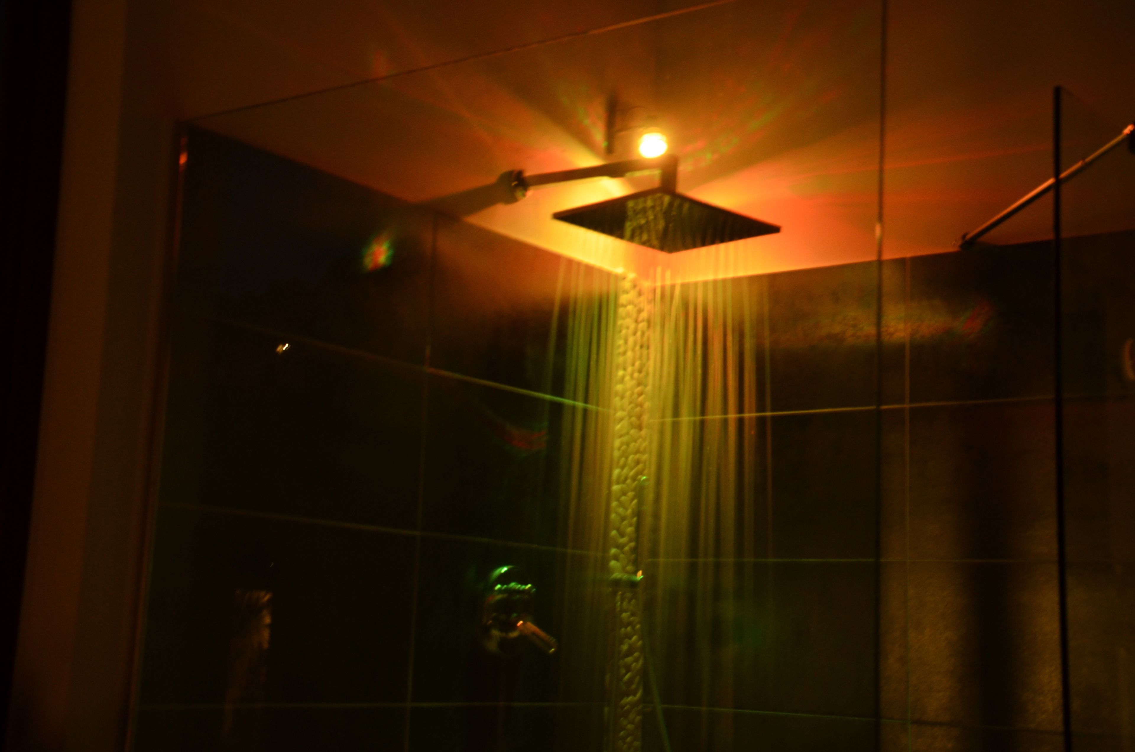 Sauna, hot tub