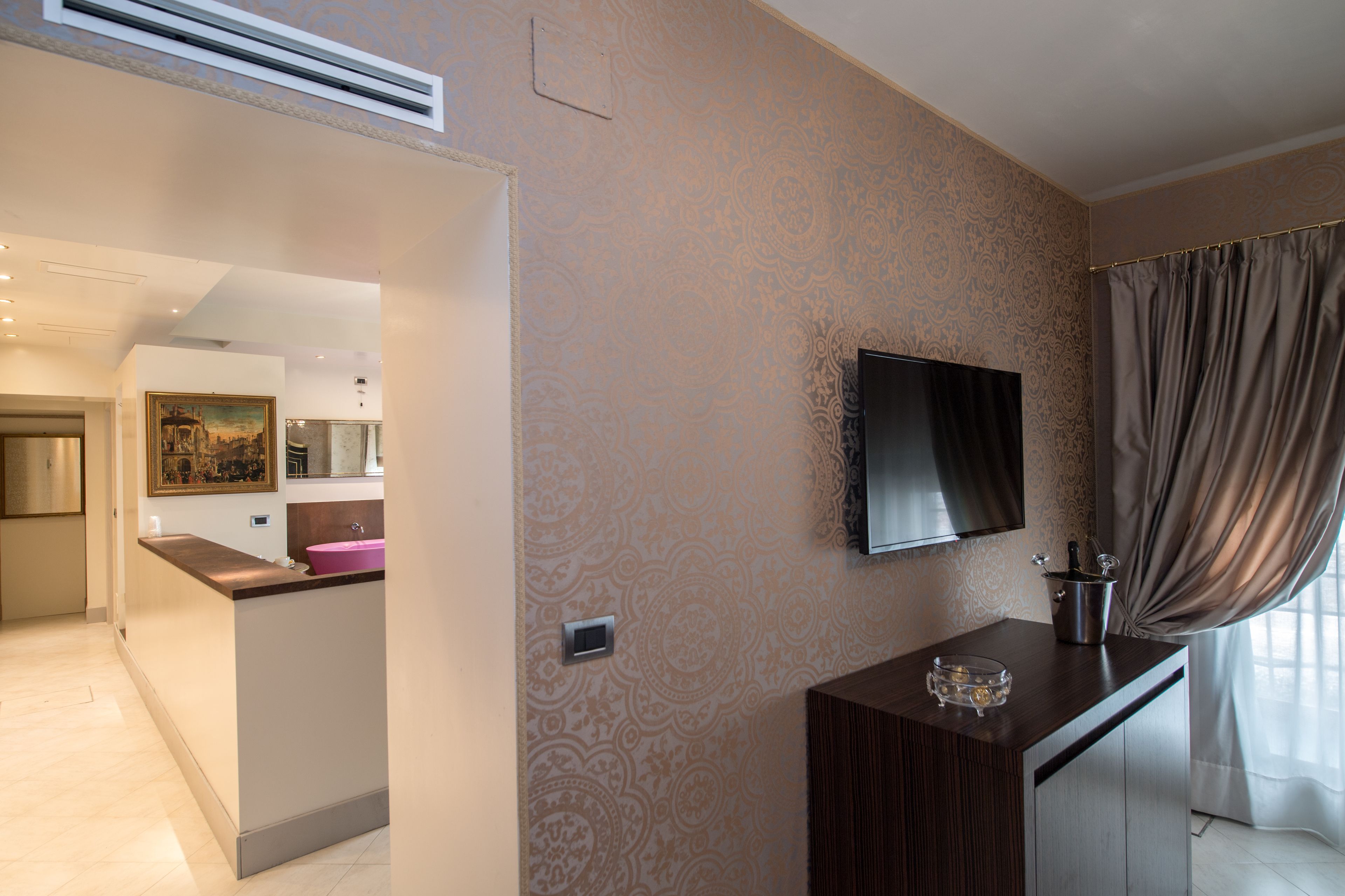 Photo - Locanda Leon Bianco on the Grand Canal