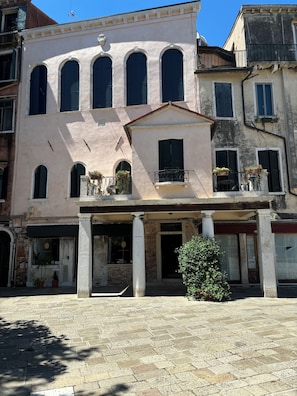 Exterior - Locanda del Ghetto (Venice)