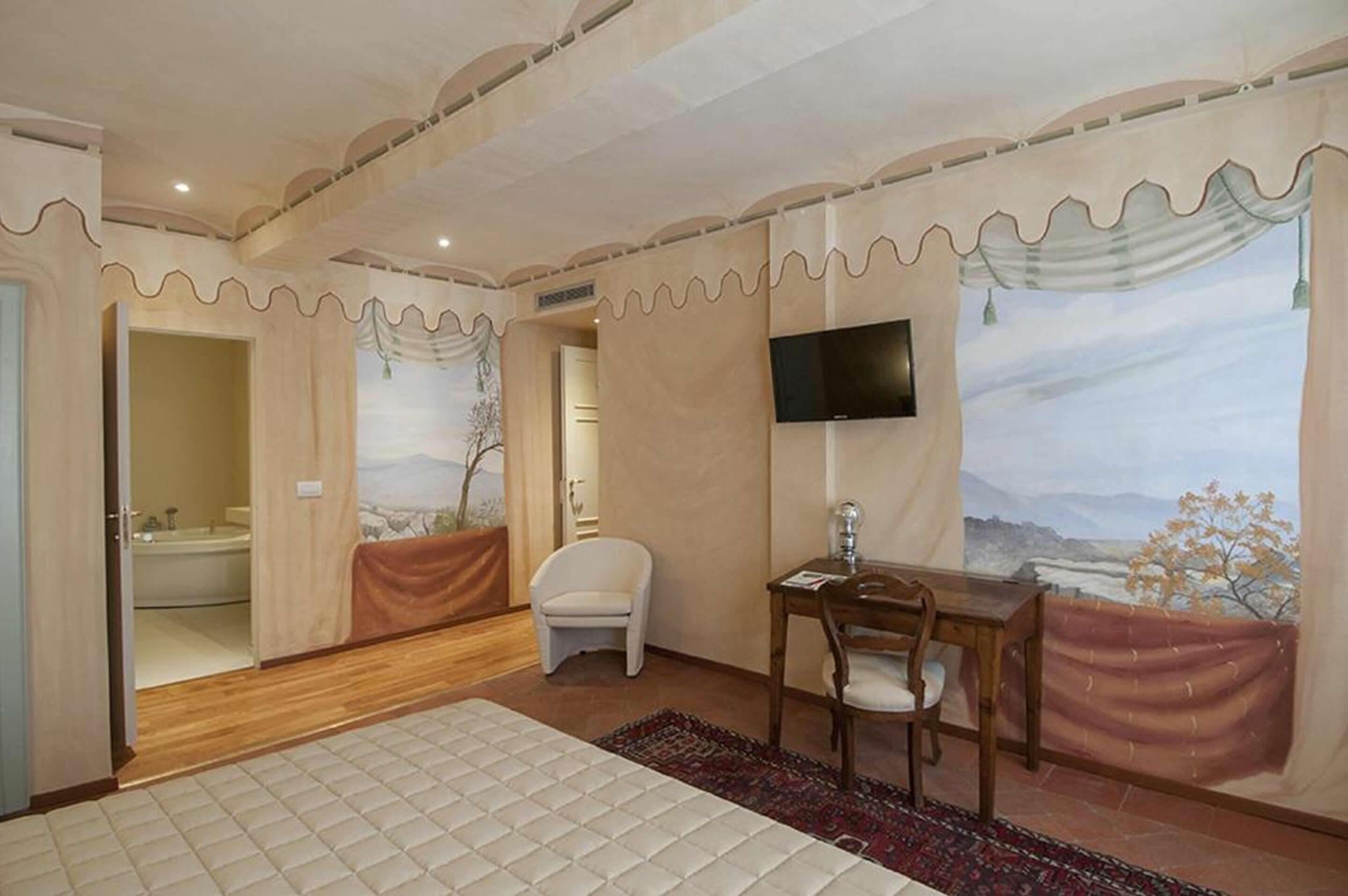 superior double room | 1 bedroom, minibar, in-room safe, desk