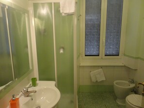 Apartment (for 2) | Bathroom