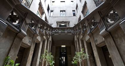 Hostal Girona