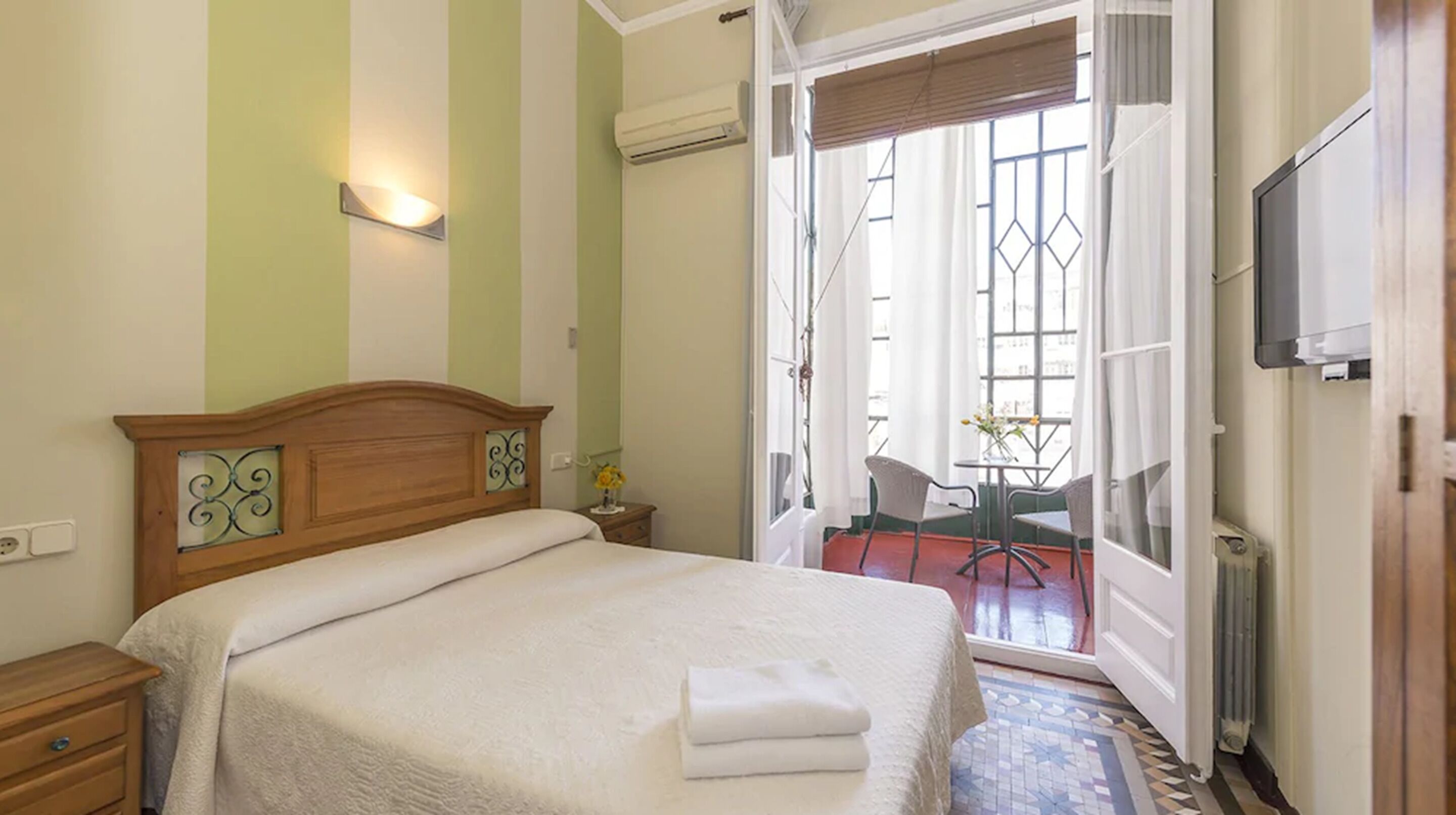 Foto - Hostal Girona