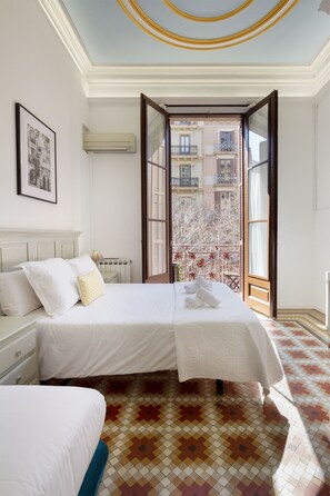 Wifi gratis y ropa de cama 