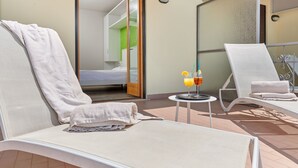 Dobbeltrom – exclusive, 1 kingsize-seng, terrasse, utsikt mot innsjø | Balkong